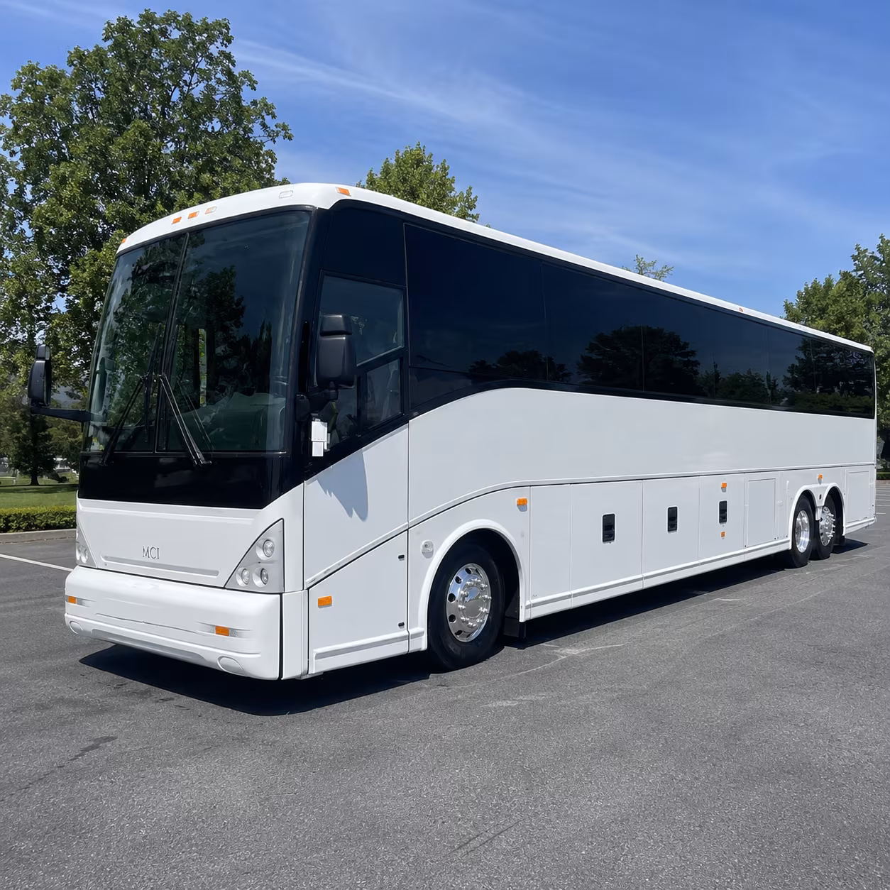 comptoncharterbuscompany com lets you find easy airport runs to long beach airport too