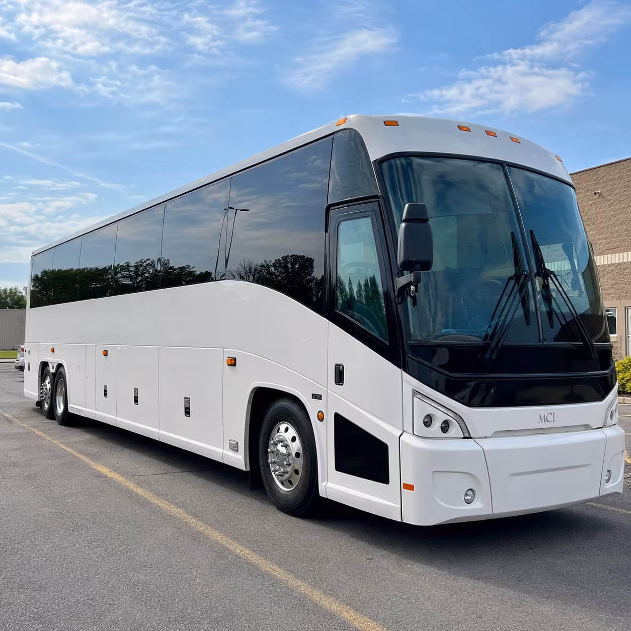 heading to crypto com arena one bus beats the i 110 in separate cars