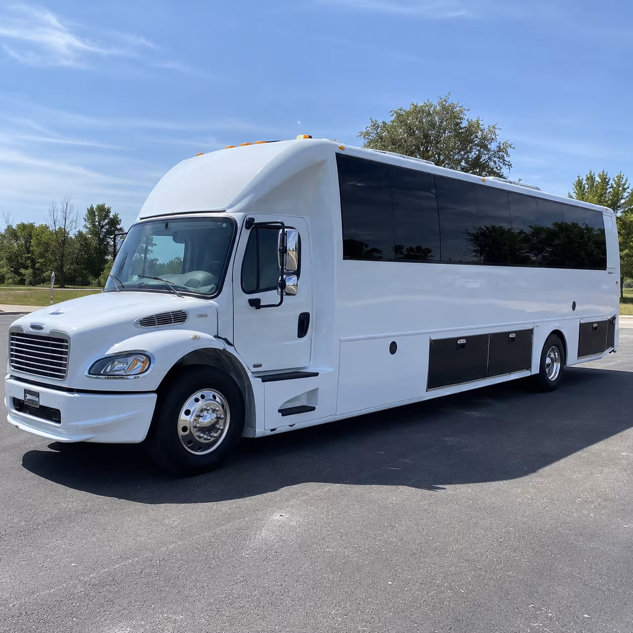 montebello 40 passenger party bus