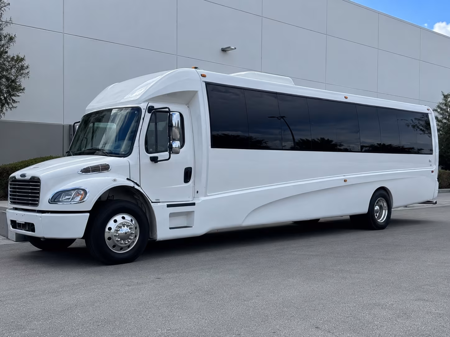 ready for a quinceanera prom or birthday party bus in compton